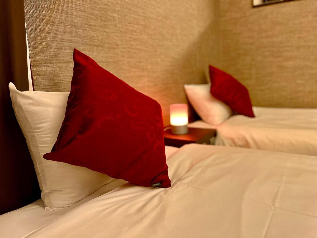 Beautemps Hotel Osaka Bagian luar foto