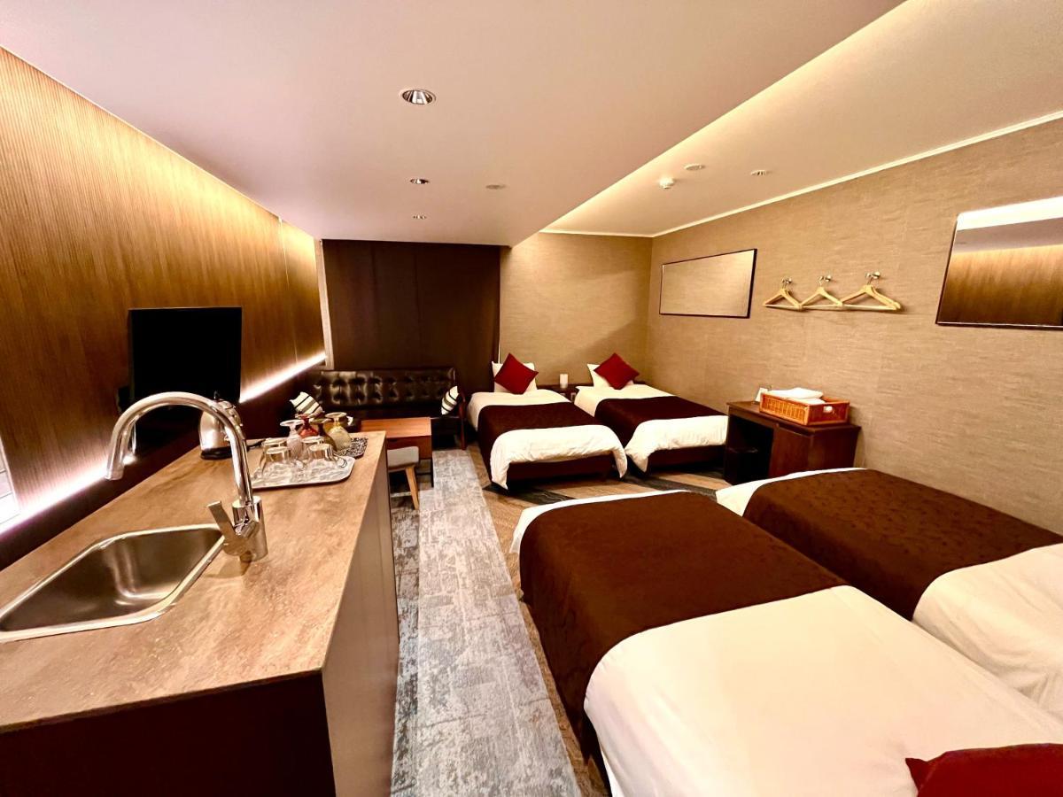 Beautemps Hotel Osaka Bagian luar foto